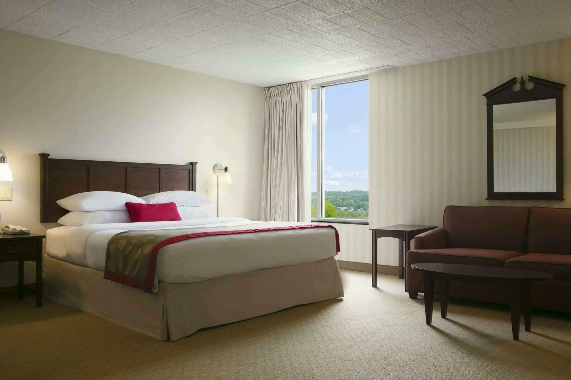 Ramada By Wyndham Greensburg Hotel & Conference Center Luaran gambar