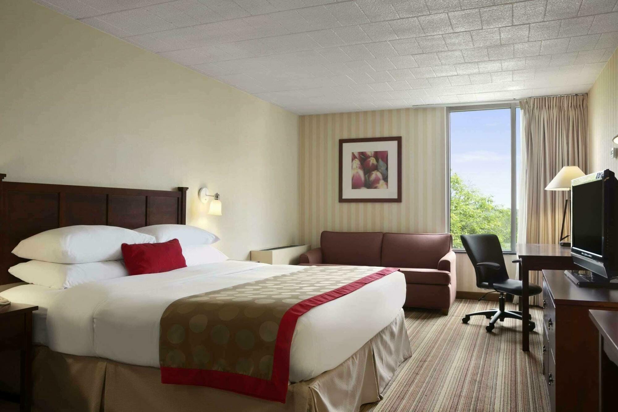 Ramada By Wyndham Greensburg Hotel & Conference Center Luaran gambar